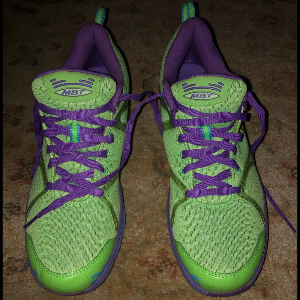 MBT Sneakers